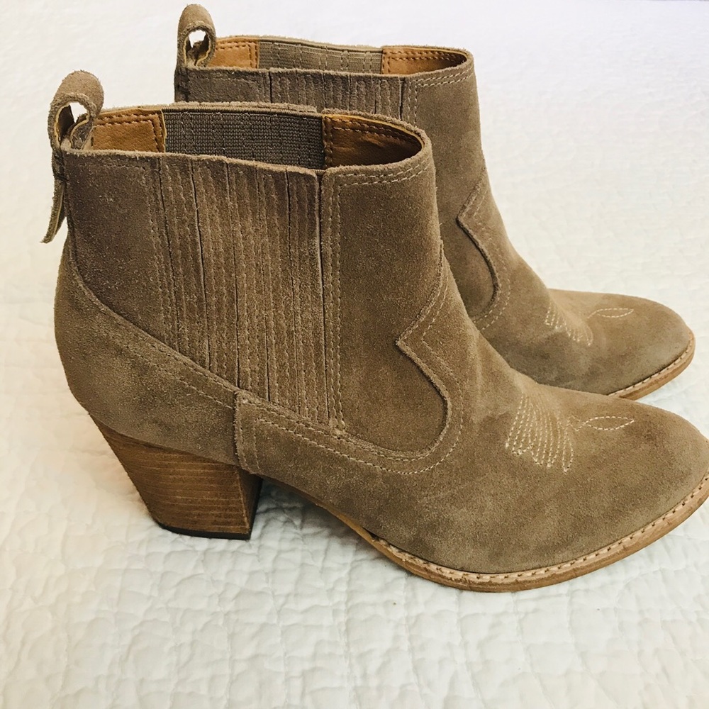 Dolce Vita Suede Booties 8.5